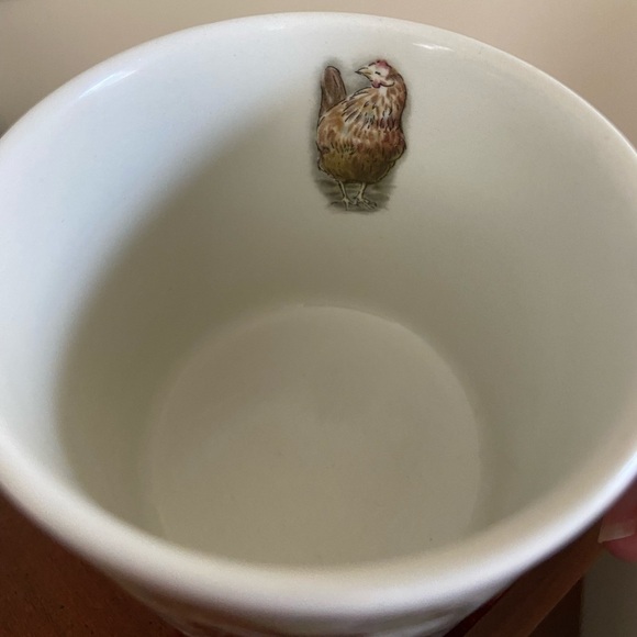 Wedgwood Beatrix Potter Mrs Tiggly-Winkle hedgehog Cup Mug England - Picture 5 of 7